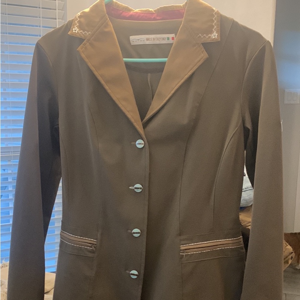 Animo Show Coat